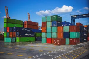 Containere i en havn