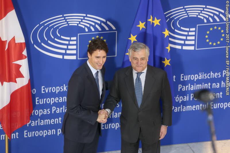 16. februar 2017: Canadas president Justin Trudeau  besøkte Europaparlamentet, her med parlamentets president Antonio Tajani, for å overbevise dem om å stemme for CETA. Foto: EU ved Europaparlamentet 