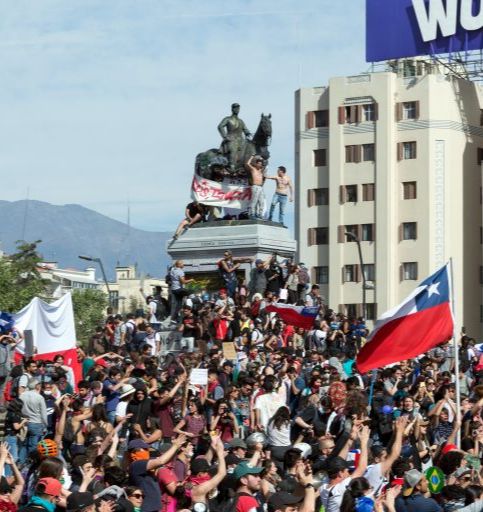 Walmart ønsker at politiet skal slå enda hardere ned på chilenske demonstranter